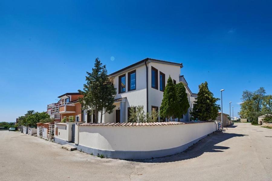 Apartment Iriska Novigrad Istria Kültér fotó